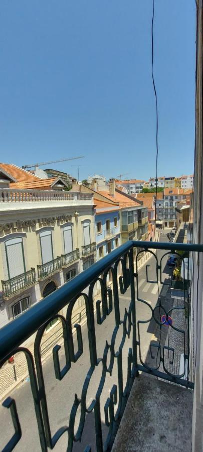 Portuguese Apartment In The Heart Of Lisbon Luaran gambar